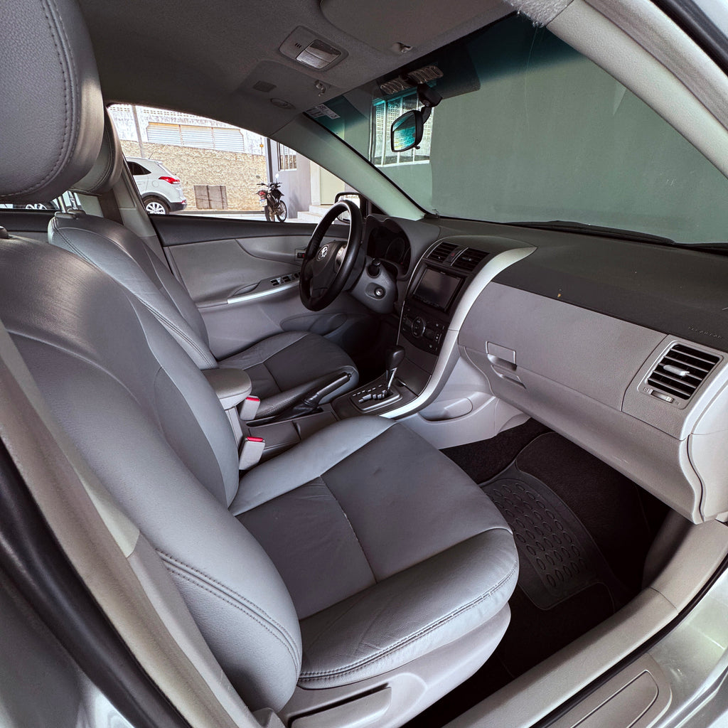 Toyota Corolla 1.8 GLi Automático